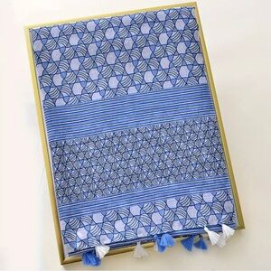 Large Square tassel scarf white and blue